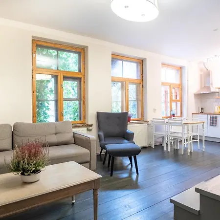 Dream - Bright 2-bedroom 2-floor Old Town Апартаменты *