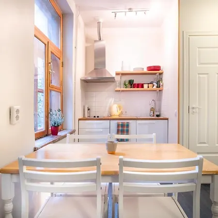Dream - Bright 2-bedroom 2-floor Old Town Апартаменты *