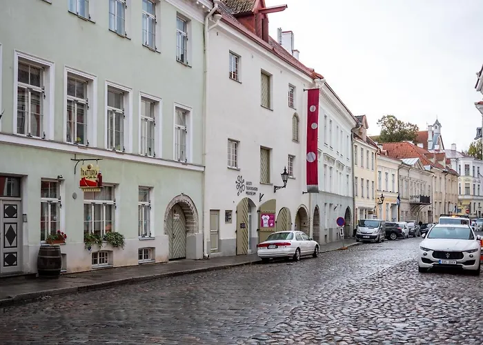 Dream - Bright 2-bedroom 2-floor Old Town Apartman Tallinn