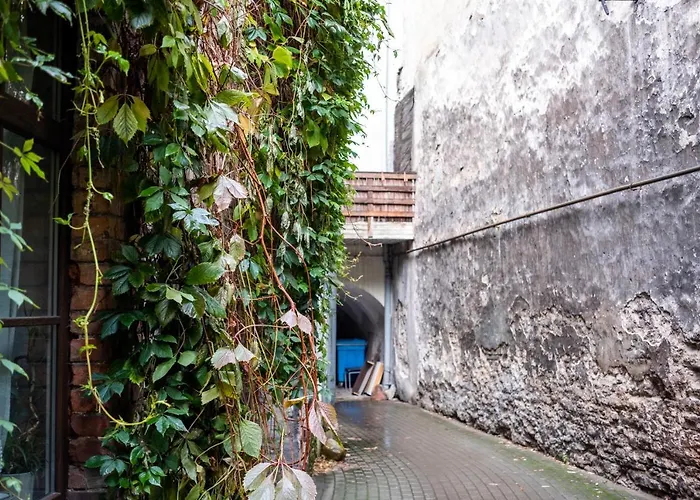 Dream - Bright 2-bedroom 2-floor Old Town Apartman