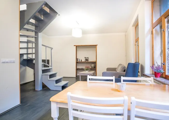 Dream - Bright 2-bedroom 2-floor Old Town Appartement